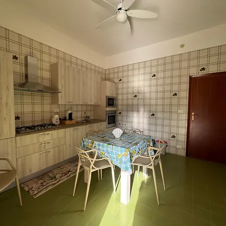 Villa Paradise *